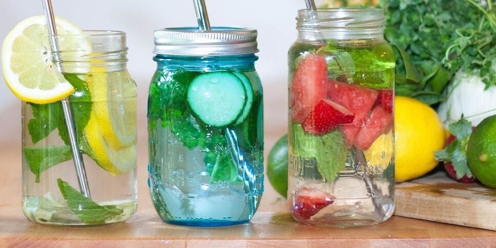 fruit water for dietary drinking